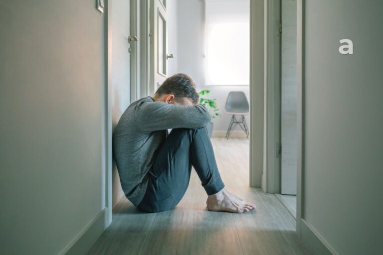 why you overthink everything mental loop thoughts