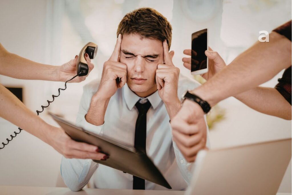 why you can’t focus mental overload and attention distraction
